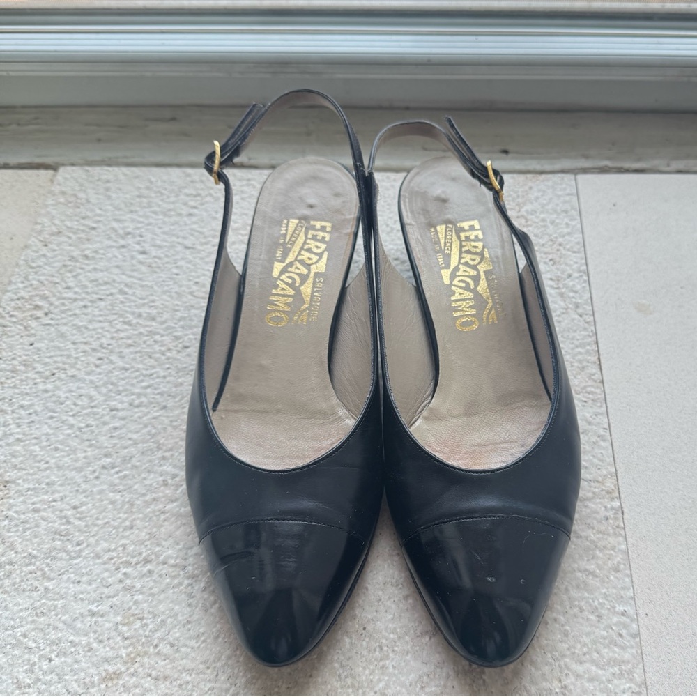 Vintage Salvatore Ferragamo Black Leather Slingback Flats